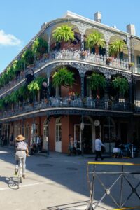 new-orleans-street